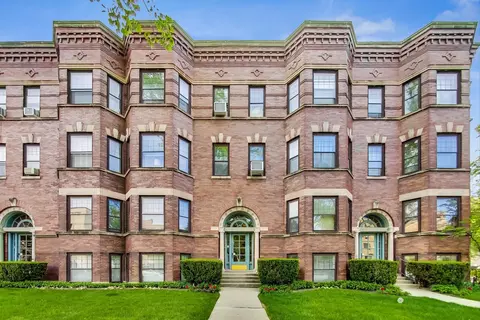 204 N Kenilworth Ave #1, Oak Park, IL 60302