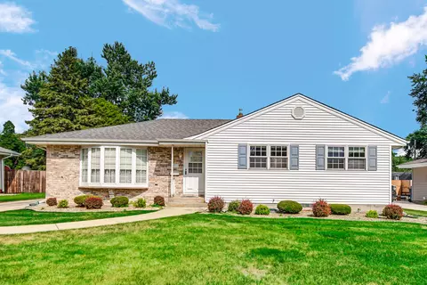 8933 Cottage Grove Ave, Highland, IN 46322