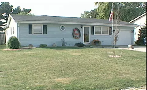 707 Walnut St, Humboldt, IL 61931