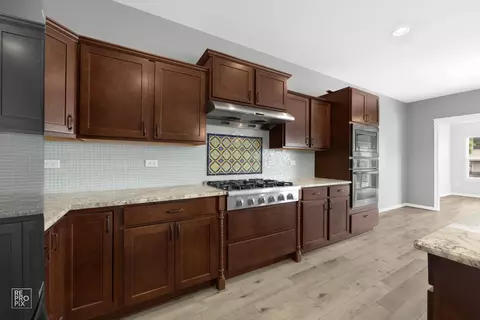 Kitchen - 2005 Daly Ln, Plainfield, IL 60586 photo 1 of 2