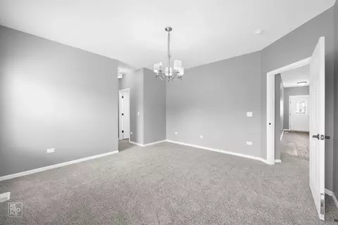Living - 2005 Daly Ln, Plainfield, IL 60586 photo 4 of 4