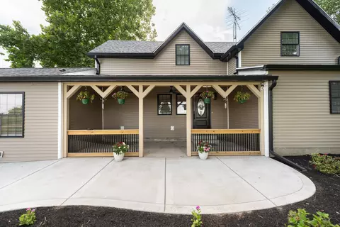 609 N Main St, Fithian, IL 61844