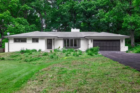 2644 Landstrom Rd, Rockford, IL 61107