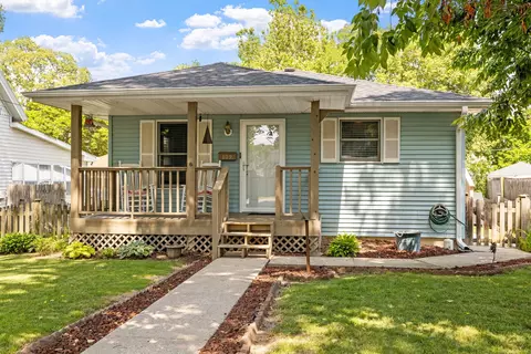109 S Mcintyre St, Wilmington, IL 60481