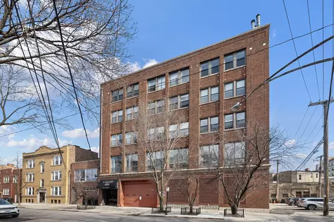3323 N Paulina St #4E, Chicago, IL 60657