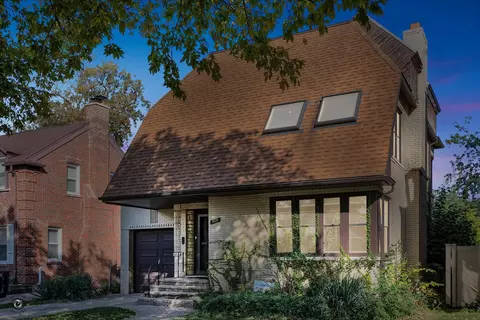 9339 S Bell Ave, Chicago, IL 60643