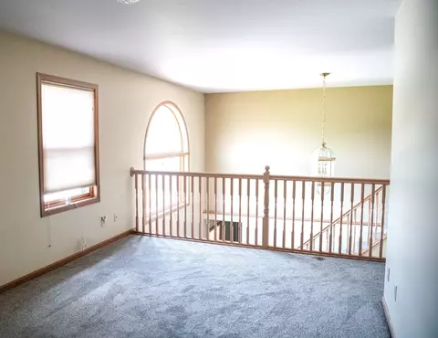 Living - 3108 E 19th St, Sterling, IL 61081 photo 4 of 7