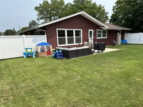 Exterior - 523 Anthony St, Morrison, IL 61270 photo 6 of 6