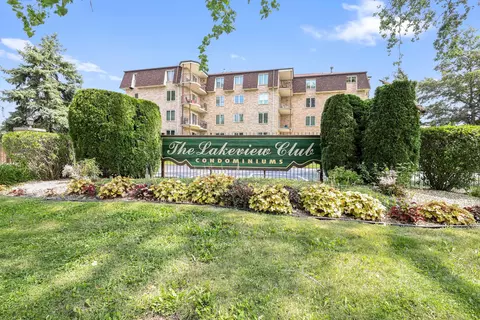 3660 186th St #105, Lansing, IL 60438