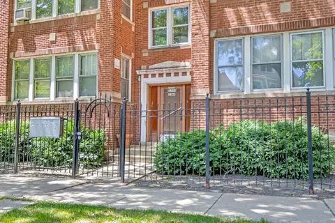 3346 N Central Park Ave, Chicago, IL 60618