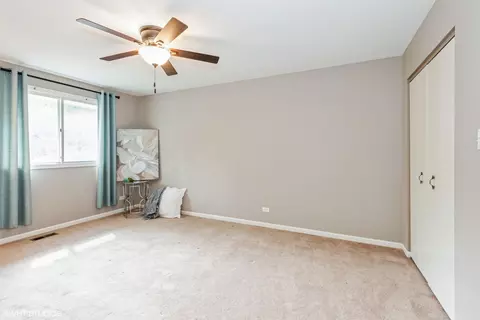 Bedroom - 1502 Johnstown Ct, Wheaton, IL 60189 photo 1 of 4