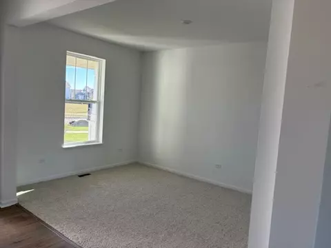 102 Ellis Rd, Algonquin, IL 60102 photo 8