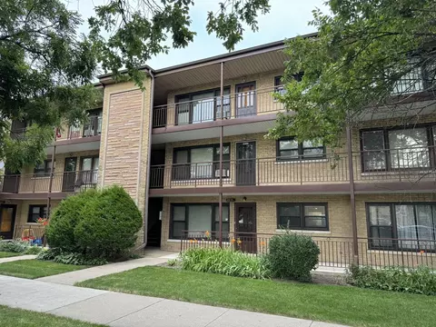 4835 N Harlem Ave #2, Chicago, IL 60656