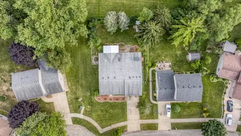 457 Fall Cir, Roselle, IL 60172 photo 36