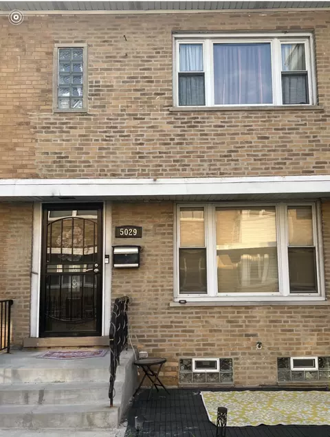 5029 W Gladys Ave #C, Chicago, IL 60644