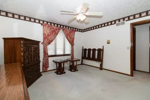 207 S Hershey Rd, Bloomington, IL 61704 photo 16