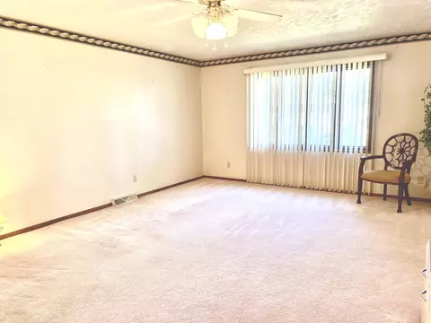 207 S Hershey Rd, Bloomington, IL 61704 photo 6