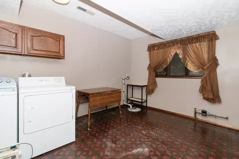 207 S Hershey Rd, Bloomington, IL 61704 photo 34