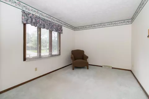 207 S Hershey Rd, Bloomington, IL 61704 photo 24