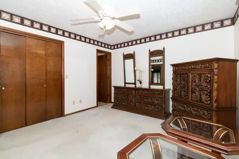 207 S Hershey Rd, Bloomington, IL 61704 photo 17