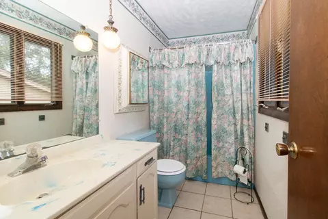 207 S Hershey Rd, Bloomington, IL 61704 photo 20