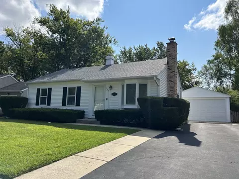 423 Glendale Rd, Buffalo Grove, IL 60089