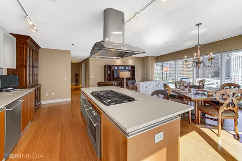 340 E Randolph St #900, Chicago, IL 60601 photo 10