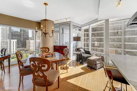 340 E Randolph St #900, Chicago, IL 60601 photo 4