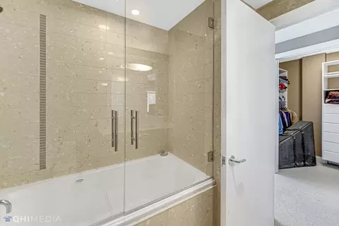 340 E Randolph St #900, Chicago, IL 60601 photo 14