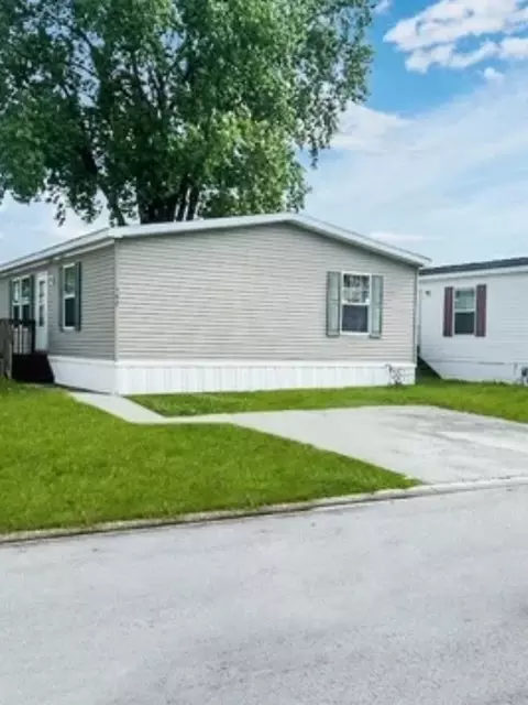 192 Park Ln, Sauk Village, IL 60411