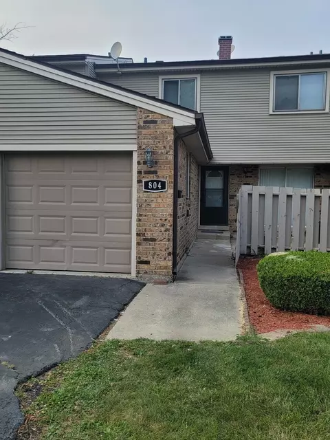 804 Greenbriar Ln, University Park, IL 60484