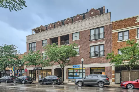 5647 N Clark St #402, Chicago, IL 60660