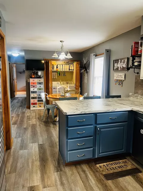 500 N Wabash St, Forrest, IL 61741 photo 8