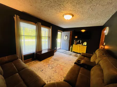 500 N Wabash St, Forrest, IL 61741 photo 15