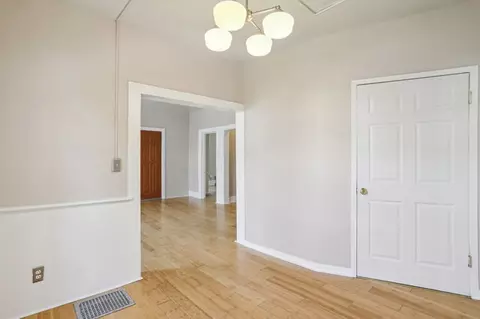 110 E Park St, Champaign, IL 61820 photo 10