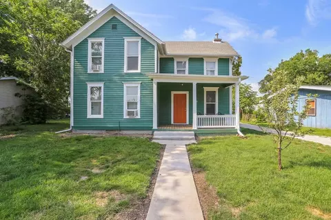 110 E Park St, Champaign, IL 61820