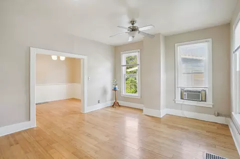 110 E Park St, Champaign, IL 61820 photo 7