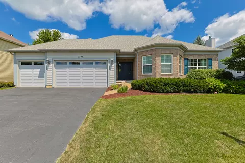 3536 Hidden Fawn Dr, Elgin, IL 60124