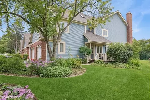 300 Bristol Ln, Fox River Grove, IL 60021