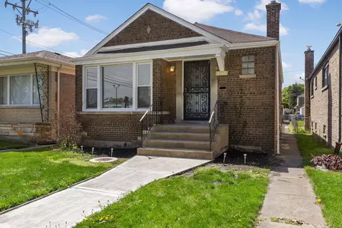 8640 S King Dr, Chicago, IL 60619