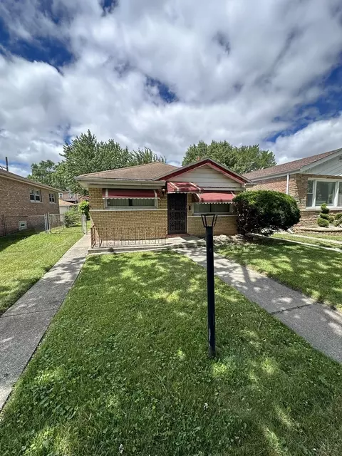 8550 S Ingleside Ave, Chicago, IL 60619