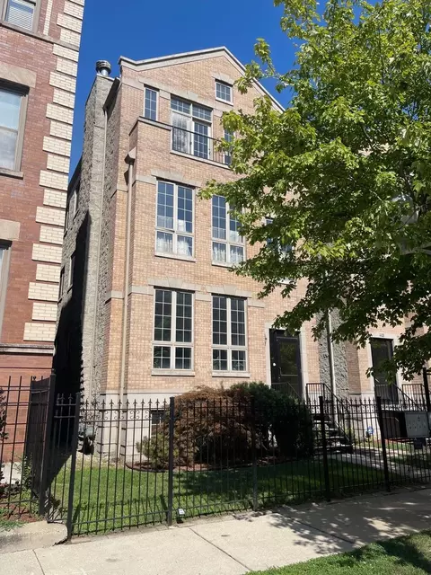 4428 S Calumet Ave #2, Chicago, IL 60653