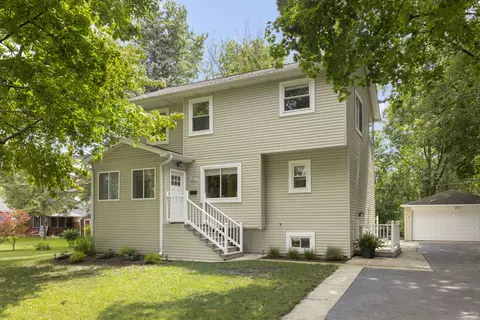 337 W Kenilworth Ave, Villa Park, IL 60181