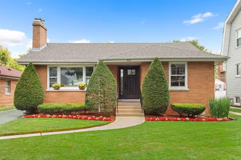 805 7th Ave, La Grange, IL 60525