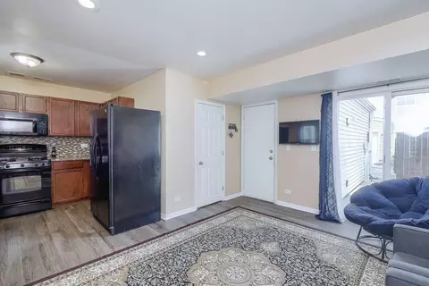 1055 Symphony Dr, Aurora, IL 60504 photo 10