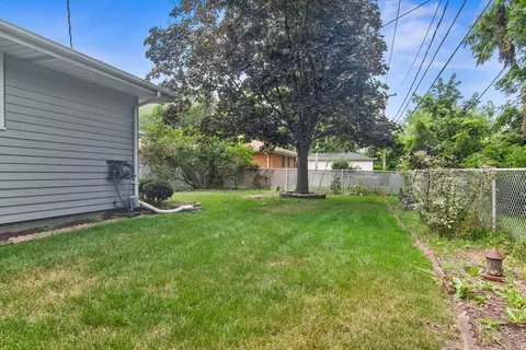 Exterior - 3344 E 170th St, Lansing, IL 60438 photo 3 of 6