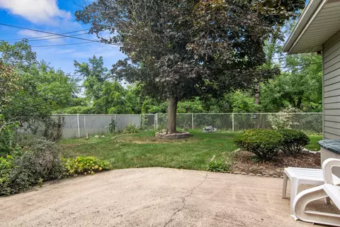 Exterior - 3344 E 170th St, Lansing, IL 60438 photo 4 of 6
