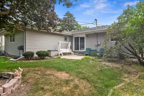 Exterior - 3344 E 170th St, Lansing, IL 60438 photo 5 of 6