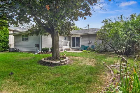 Exterior - 3344 E 170th St, Lansing, IL 60438 photo 6 of 6