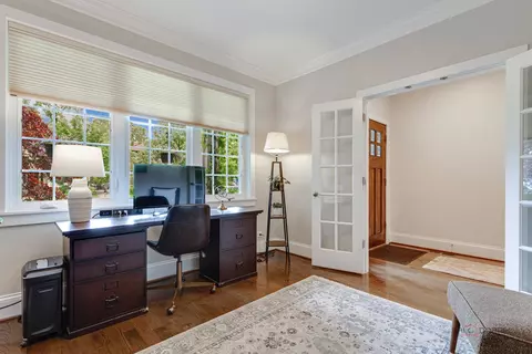 Entry Way - 192 Gage Rd, Riverside, IL 60546 photo 3 of 7